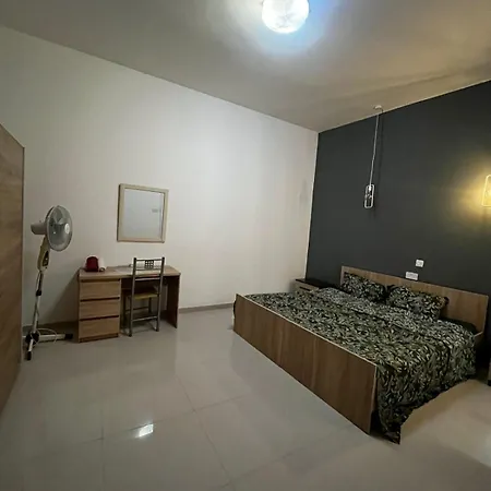 Sliema Spacious With Air-condition Self Check In And Self Check Out Homestay *