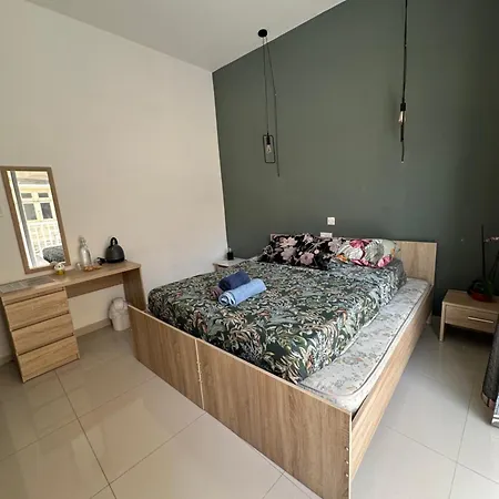 Sliema Spacious With Air-condition Self Check In And Self Check Out * Gzira
